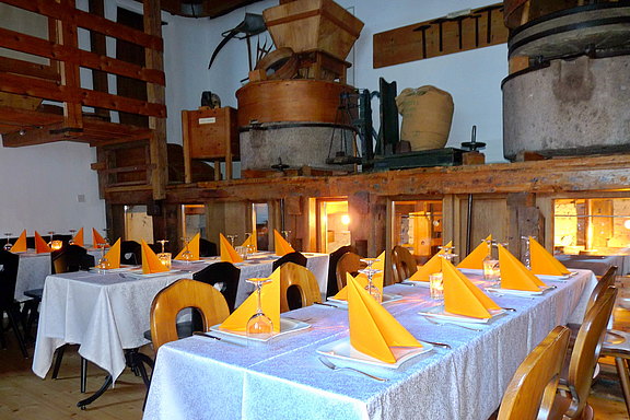 Stübli mit Museum, Restaurant Mühle Oberschan